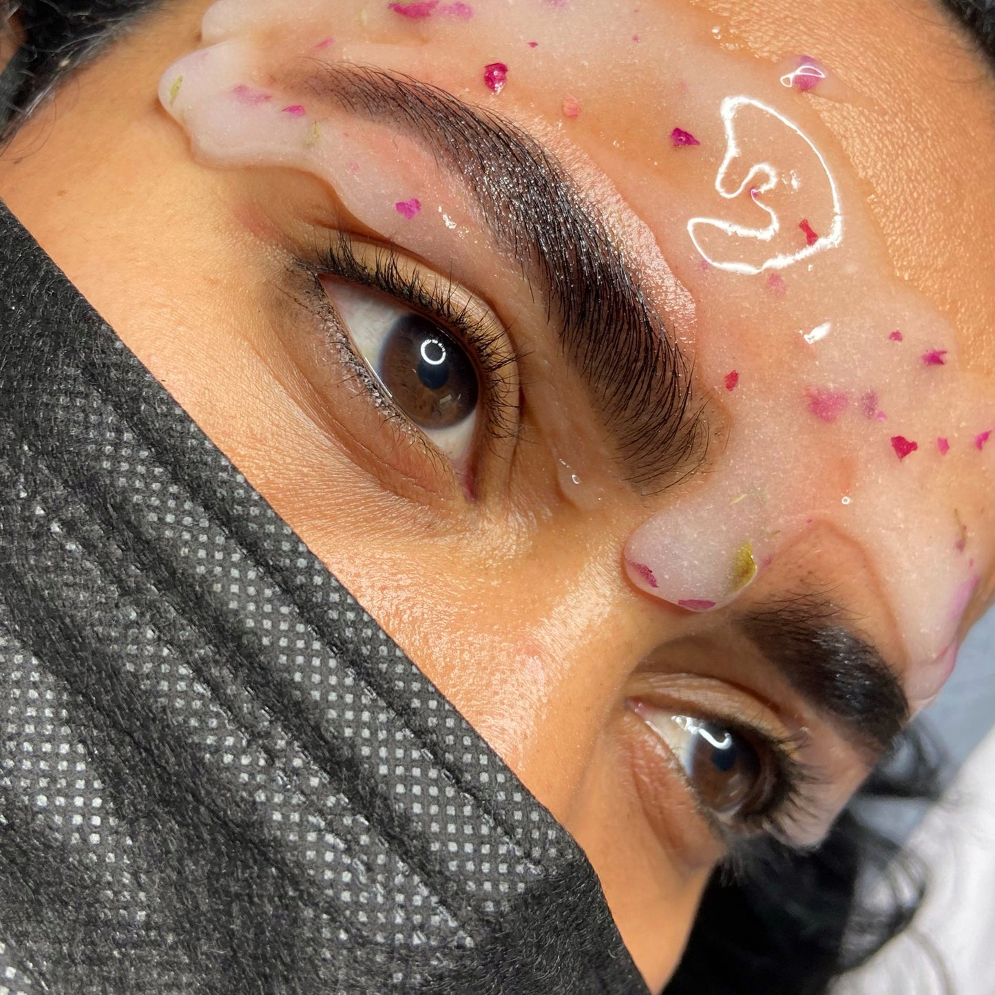 Máscara de gelatina para cejas